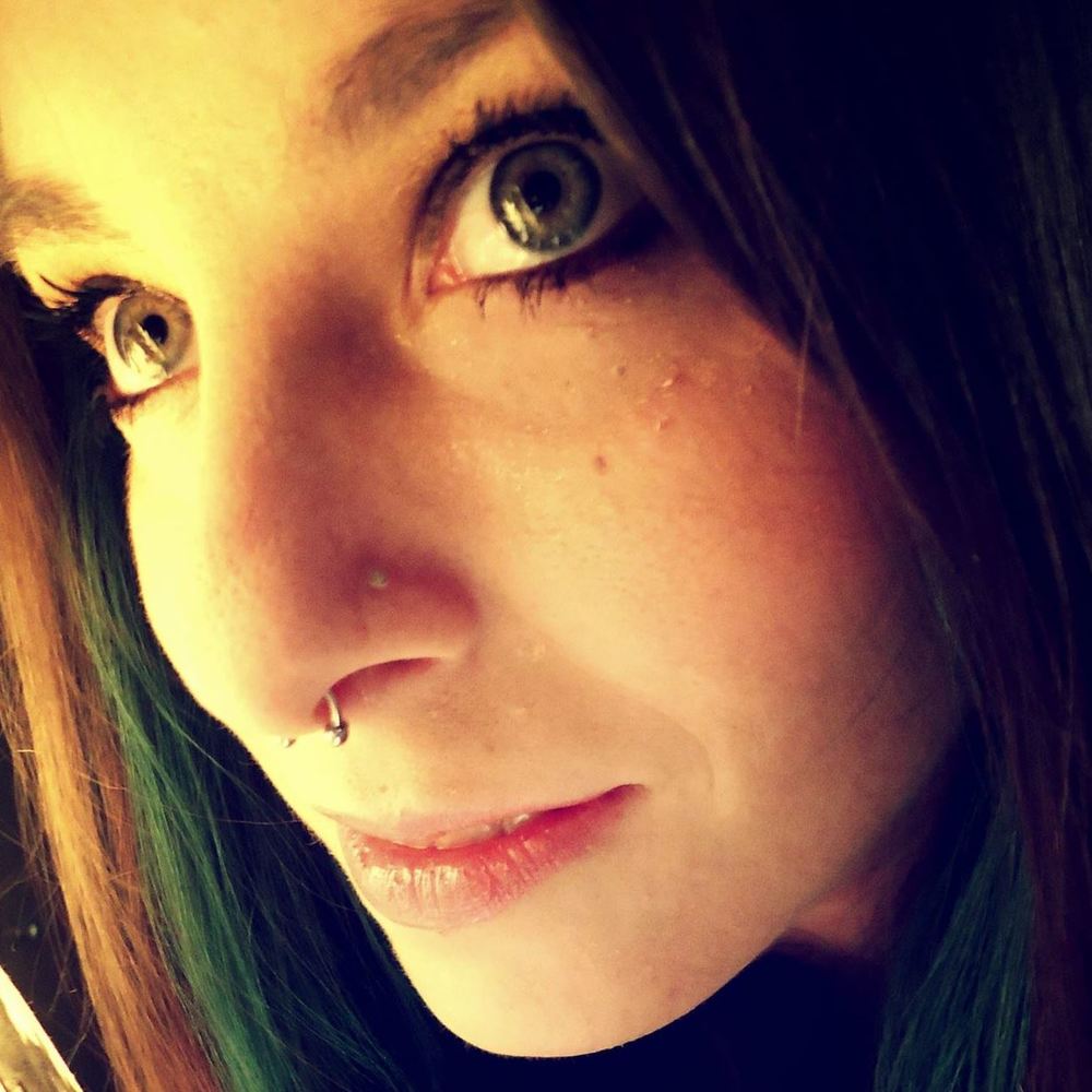 Meet your Posher, Suzanne
